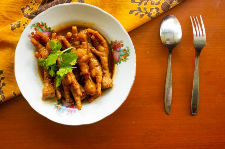 Pastured Chicken Feet (Organic Feed)